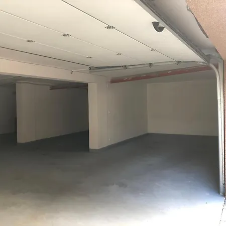 Apartmán Na Dukelské S Garáží Tábor